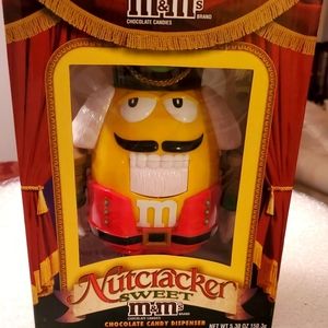 M&Ms Nutcracker Sweet dispenser Limited Edition